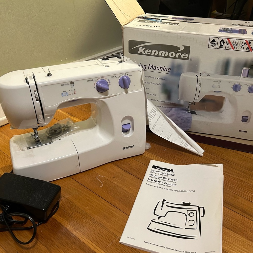 Kenmore Sewing Machine 15202